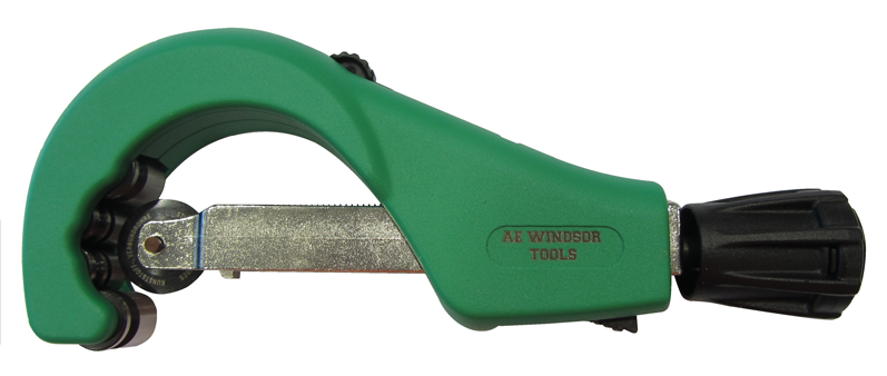 15mm - 76mm Rotary Pipe Cutter with Built in Deburrer Photo