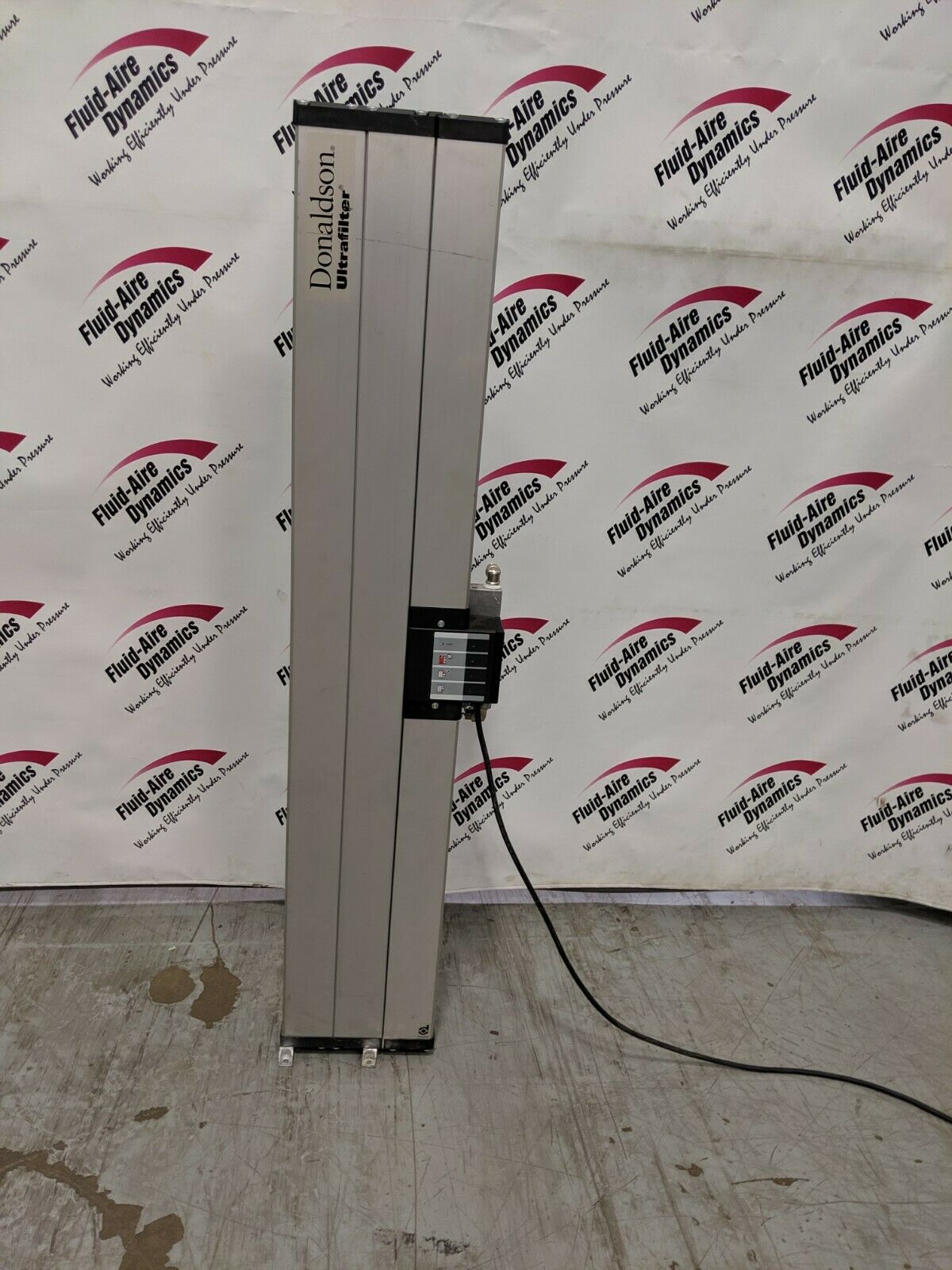 Used Donaldson Ultrafilter 15 CFM Compressed Air Dryer Photo