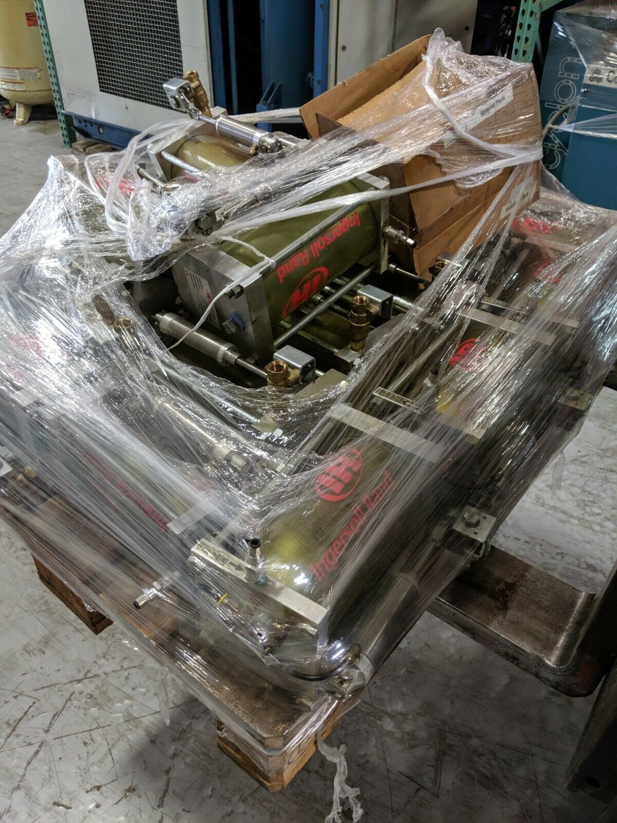 Ingersoll Rand PNLD II-28 Pneumatic No Loss Drain 450 PSI Rated Sold As Set Photo