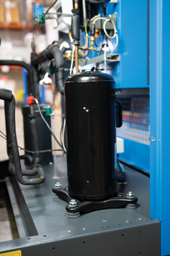 Refrigeration Compresson - The circulation of the refrigerant in the cooling system is done through the highly efficient refrigerant compressor. 

Thanks to its innovative construction, this has reduced energy consumption and increased reliability levels.